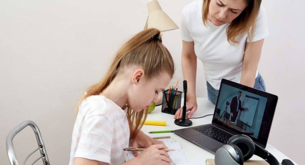 How to Homeschool Your Child Effectively?